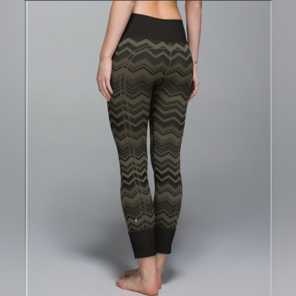 SALE Lululemon Ebb To Street Pant Heathered Fatigue Green (Chevron) size 8